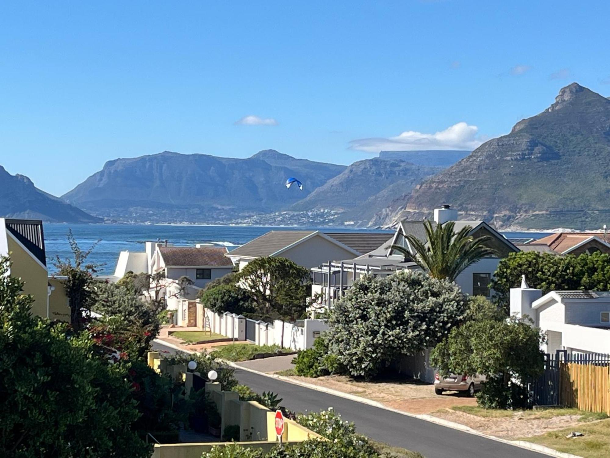 Storyhouse In Kommetjie Exterior photo