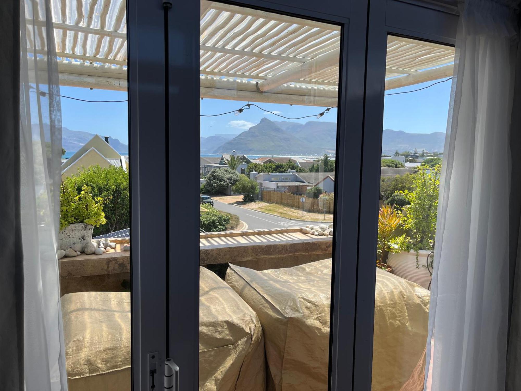 Storyhouse In Kommetjie Exterior photo